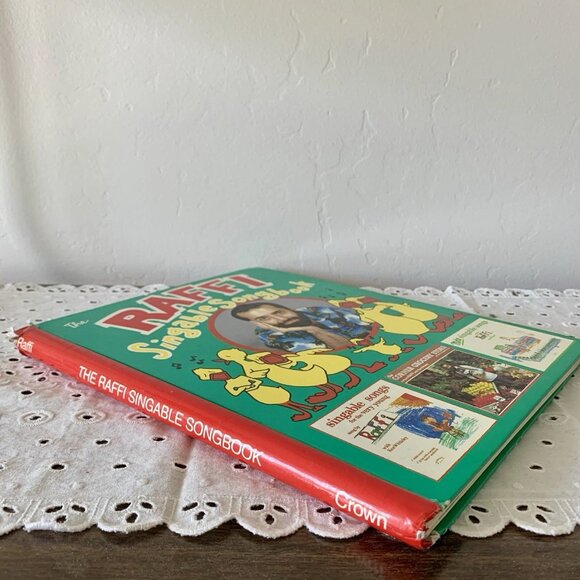 Raffi The Singable Songbook by Raffi Sheet Music - 1980 - Picture 2 of 9